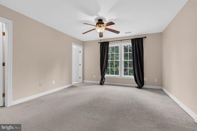 Building Photo - 8159 Skelton Cir