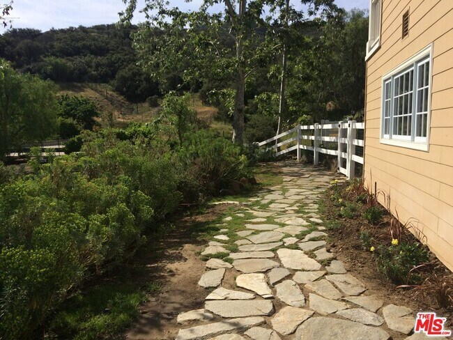 Building Photo - 30550 Mulholland Hwy