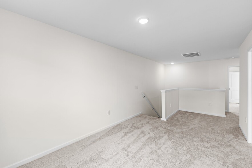 Loft - 1876 Purtis Creek Dr