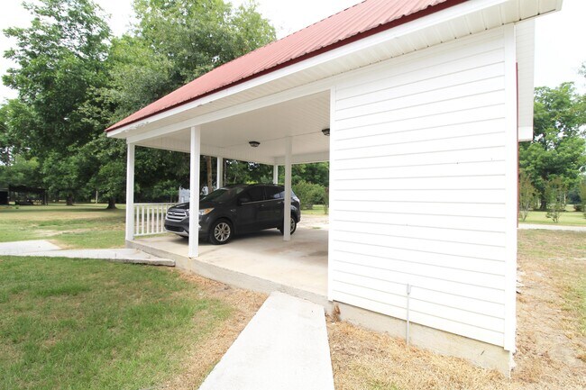 Building Photo - 8775 Clito Rd