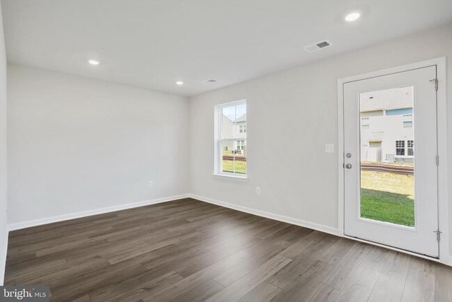 Building Photo - 106 Kinkade Ct