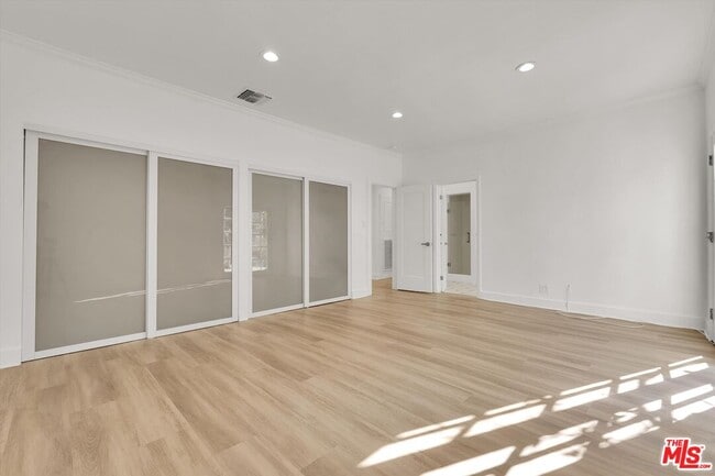 Building Photo - 205 Canon Dr