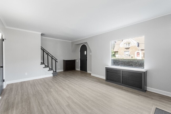 Building Photo - Stunning 4 bedroom home in McKeesport available July 1!