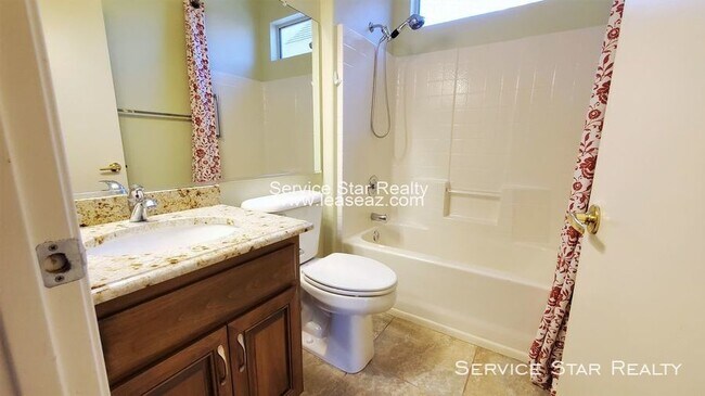 Building Photo - Sun City West - 2 bed with Den!