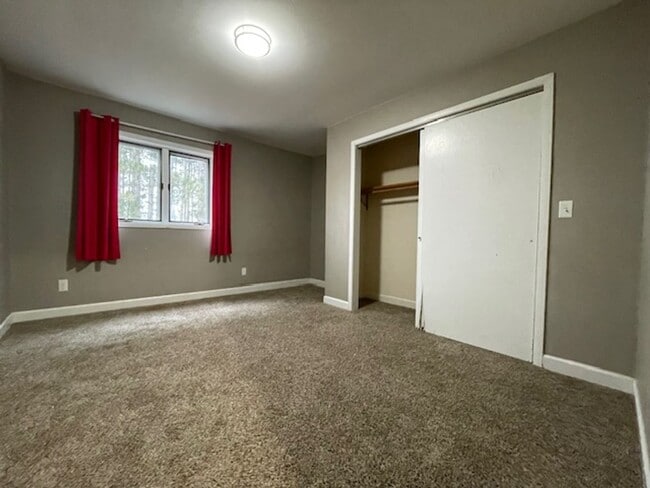 Building Photo - 5341 Bees Ln