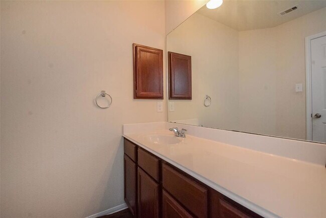 Building Photo - 9930 Swallow Dr