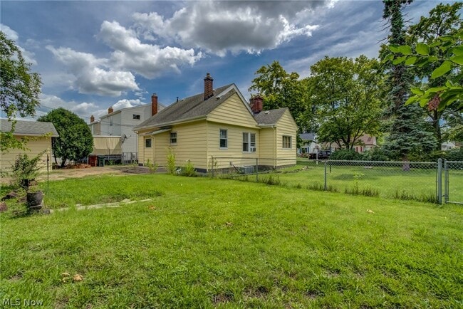 Building Photo - 4312 Kenmore Ave