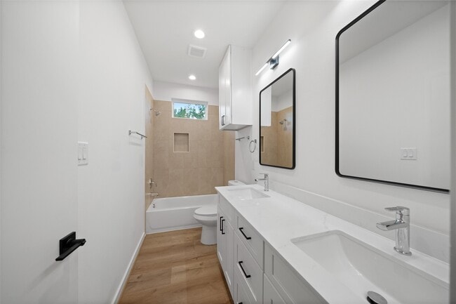 Building Photo - 1408 Enid St