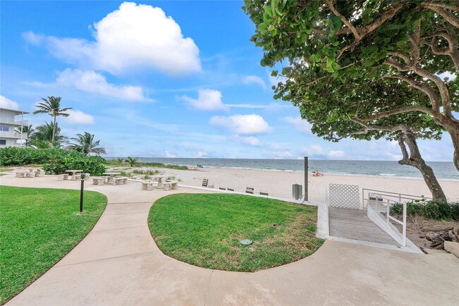 Building Photo - 1500 S Ocean Blvd