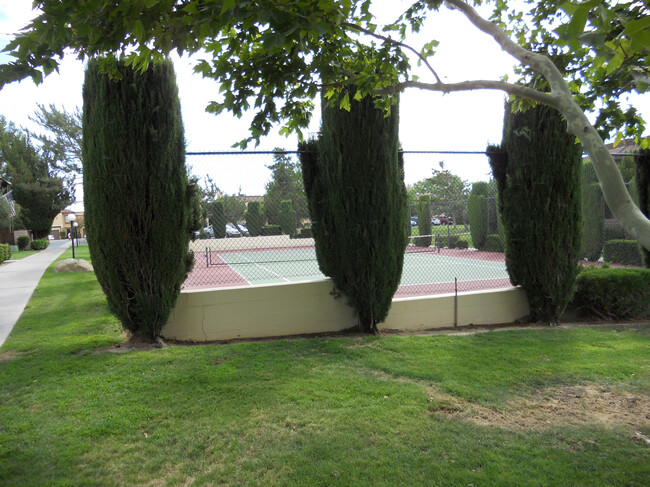 Tennis court - 42837 15th St W