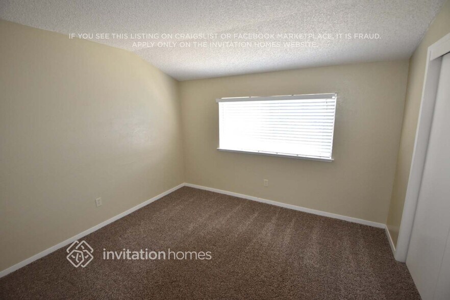 Building Photo - 1706 Barton Dr