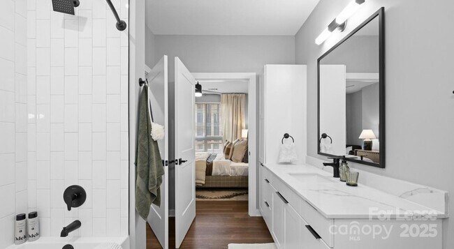 Building Photo - 1711 Commonwealth Ave