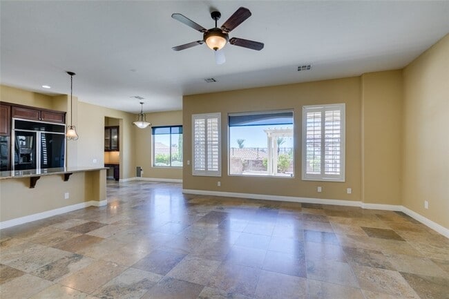 Building Photo - 2713 Cyrano St