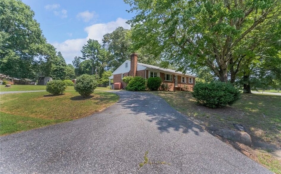 Driveway - 3721 Winterhaven Rd