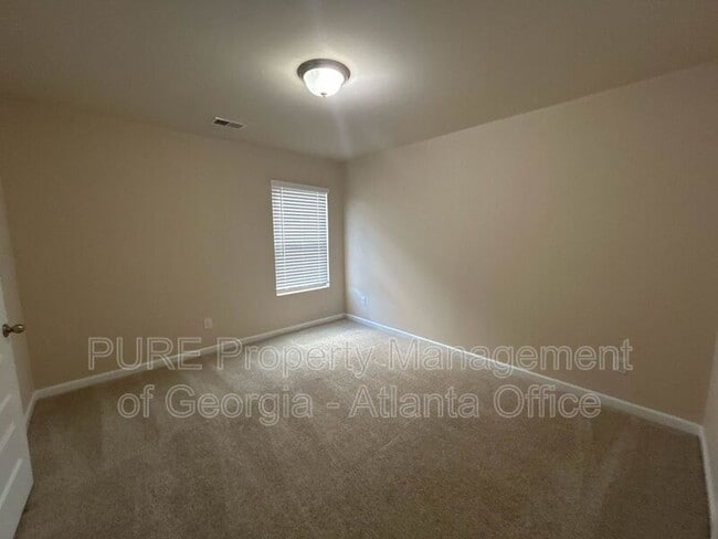 Building Photo - 156 Sunland Blvd