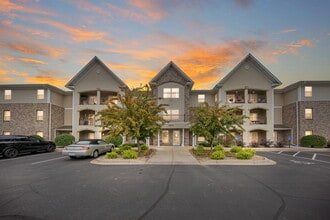 Building Photo - 15631 Linnet St NW