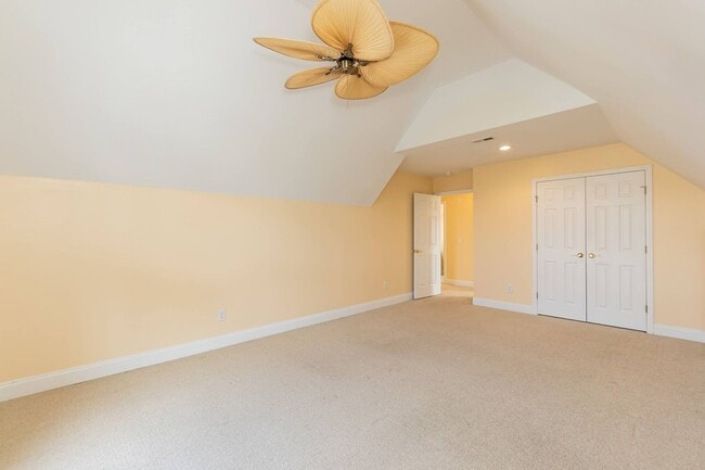 Building Photo - Four Bedroom Home!