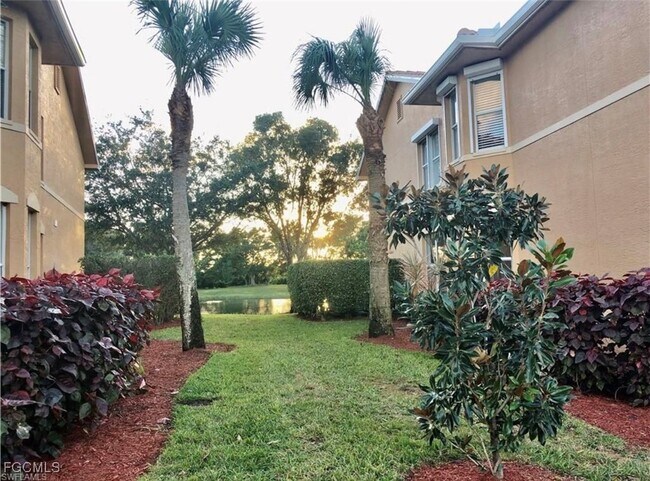 Building Photo - 14970 Vista View Way