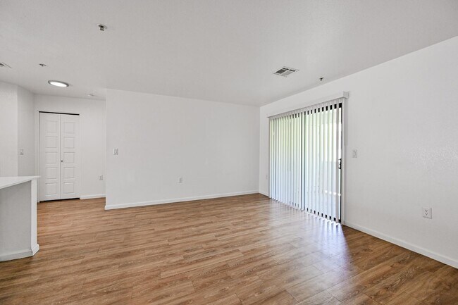 Building Photo - 3065 N 67th Ave