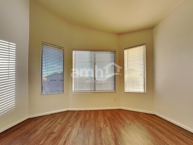 Building Photo - 8703 E Plata Ave