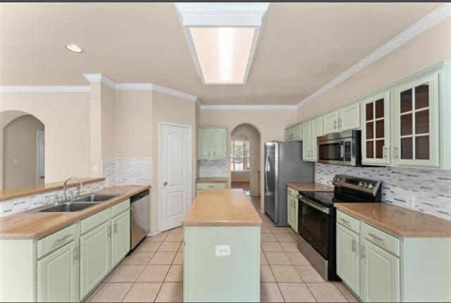 Building Photo - 1801 Sharpsbury Dr