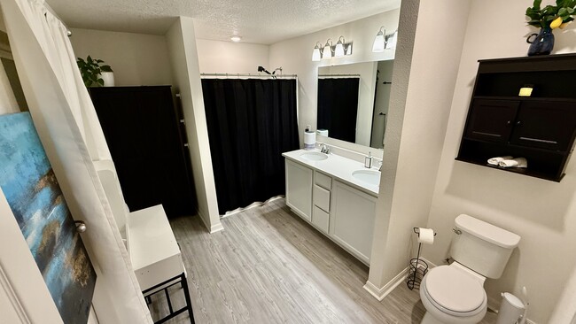 Building Photo - 1252 Denali Dr