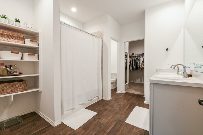 Building Photo - 22430 Forest Gorge Ln
