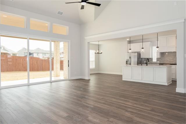 Building Photo - 1609 Whisperwood Wy