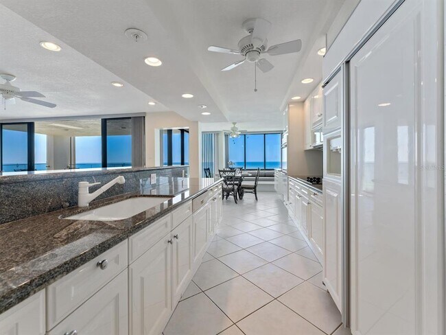 Building Photo - 1511 Gulf of Mexico Dr