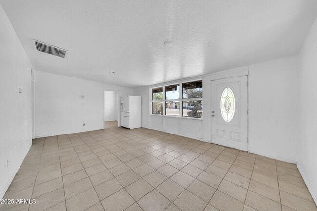 Building Photo - 4548 N 29th Ave