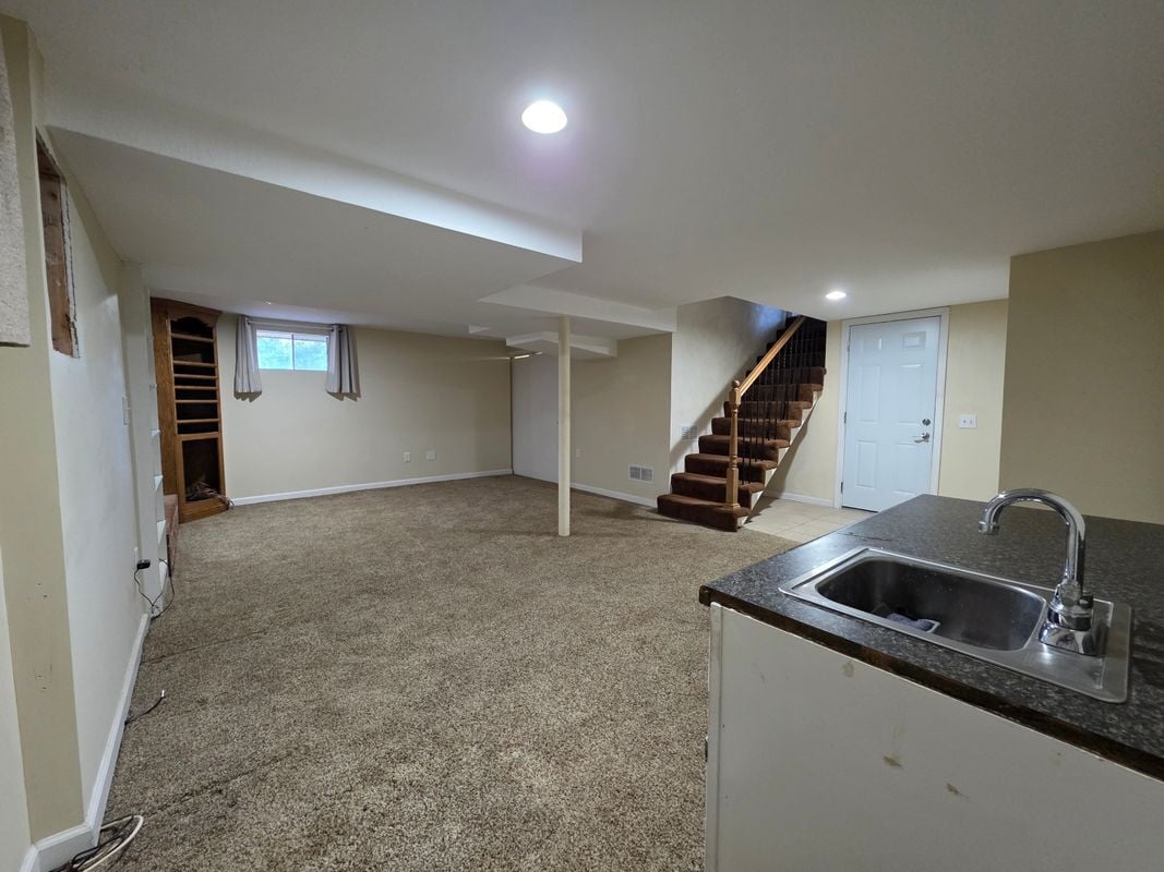 Building Photo - 2138 E Arrowhead Cir