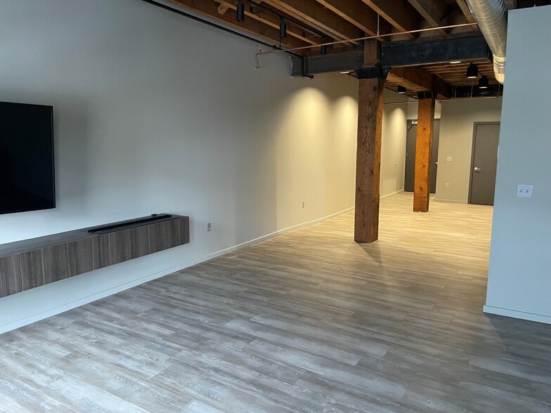 kitchen/living area - 1011 W 1st Ave