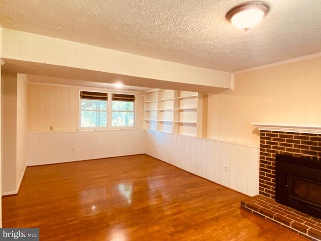 Building Photo - 12676 Magna Carta Rd