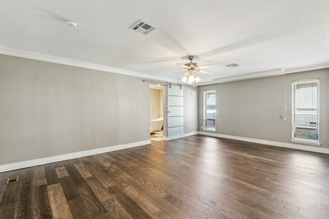 Building Photo - 1510 Glenbrook Dr