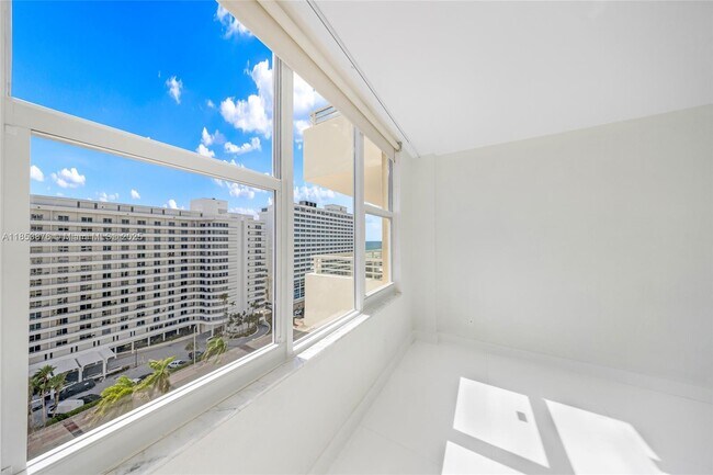 Building Photo - 5600 Collins Ave