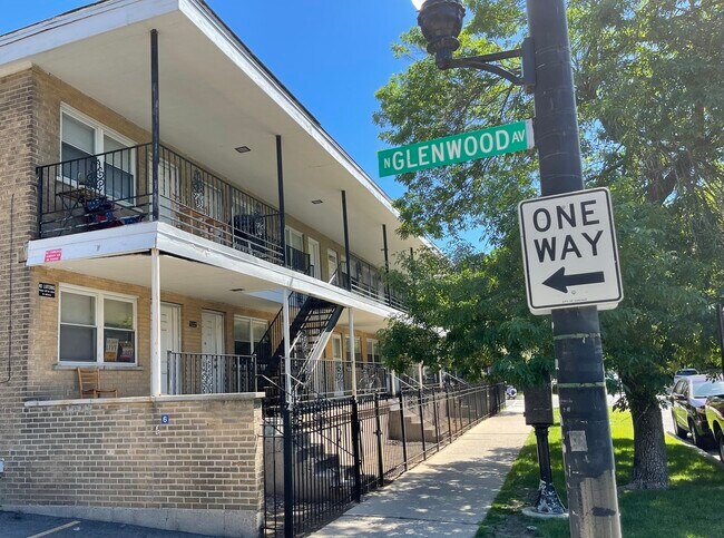 Primary Photo - 1340 W Pratt Blvd