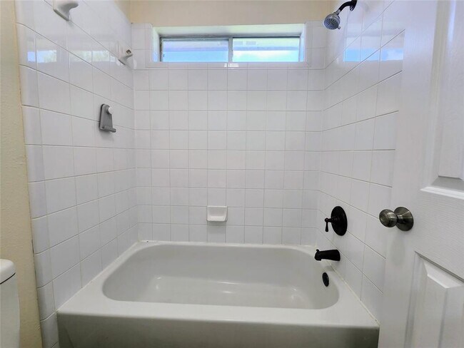 Building Photo - 25807 Elmley Pl