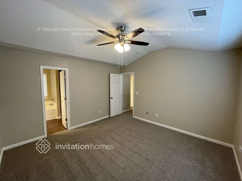 Building Photo - 9915 Travis Floyd Ln