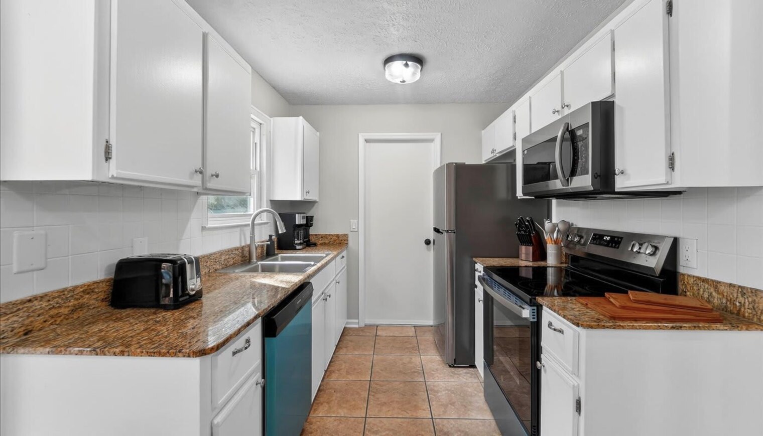 Building Photo - 123 Turnbuckle Ct