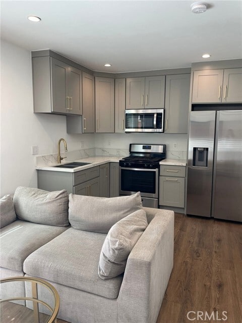 Building Photo - 23519 Aetna St