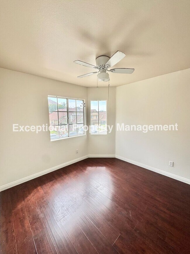Building Photo - 16202 Trailwinds Dr