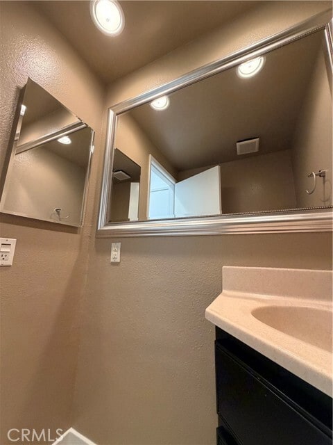 Building Photo - 33936 ALCAZAR Dr