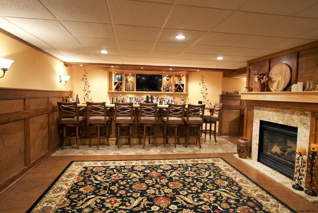 Building Photo - 32 Flat Rock Rd