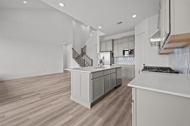 Building Photo - 22119 Shrimp Plant Ln