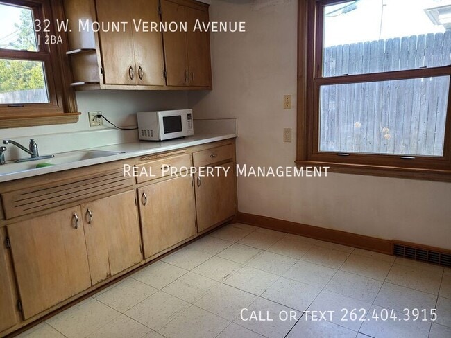 Building Photo - 7732 W Mt Vernon Ave