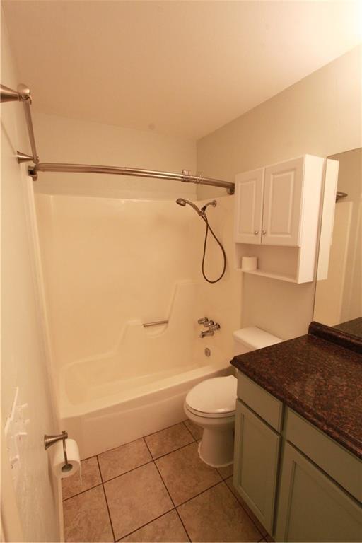 Building Photo - 2305 Wilke Dr