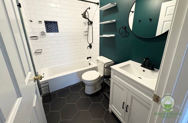 Building Photo - 199 Woodlark St