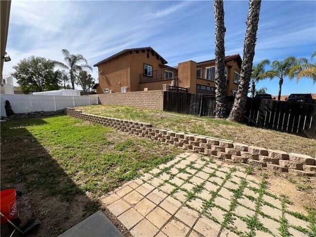 Building Photo - Charming Canyon Lake Home