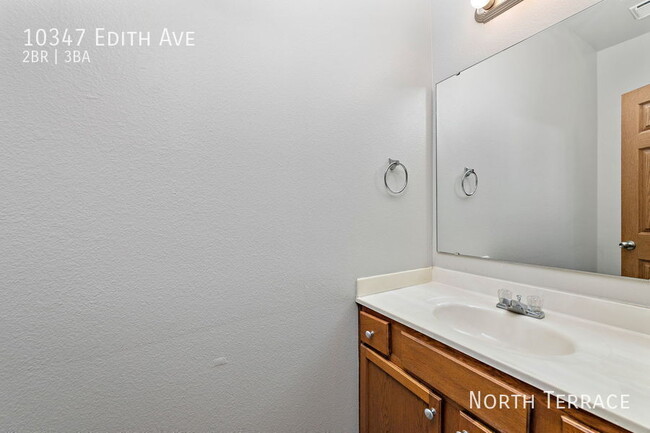 Building Photo - 10347 Edith Ave