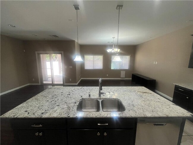 Building Photo - Move in Ready 2 Story 3 bedroom home SW